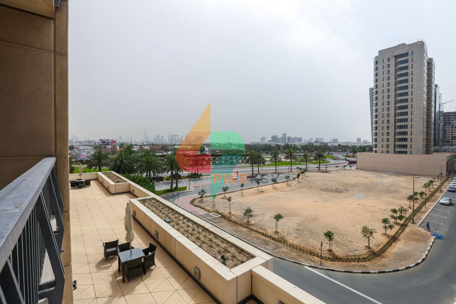 Fully Furnished 02 BR Apartment in Emaar Tower 1Rigga Al Buteen Pikskey